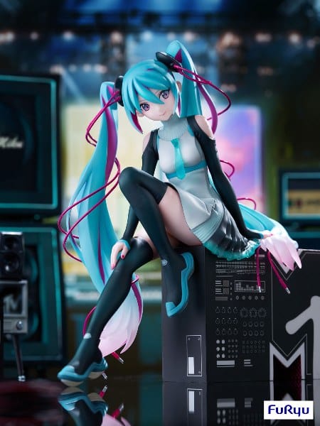 FURYU Vocaloid F:Nex Hatsune Miku x MTV 1/7 Scale Figure