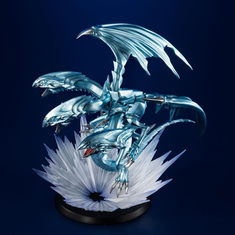 MEGAHOUSE MONSTERS CHRONICLE: Yu-Gi-Oh! Duel Monsters - Blue-Eyes Ultimate Dragon