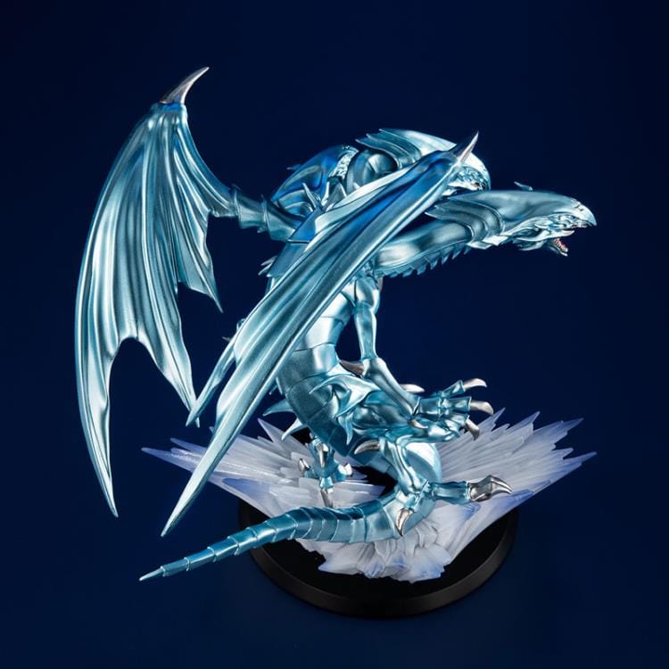 MEGAHOUSE MONSTERS CHRONICLE: Yu-Gi-Oh! Duel Monsters - Blue-Eyes Ultimate Dragon