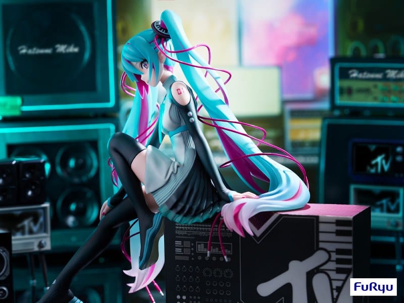 FURYU Vocaloid F:Nex Hatsune Miku x MTV 1/7 Scale Figure