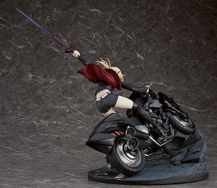 GOOD SMILE COMPANY Saber/Altria Pendragon (Alter) & Cuirassier Noir (Rerelease)