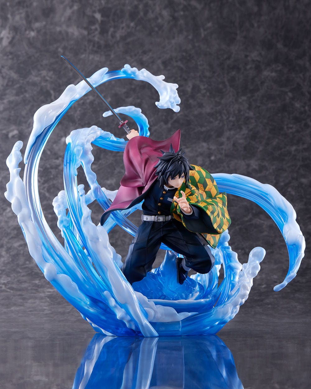 BELLFINE CO. LTD. Demon Slayer: Kimetsu no Yaiba Giyu Tomioka (DX Ver.) 1/8 Scale Figure