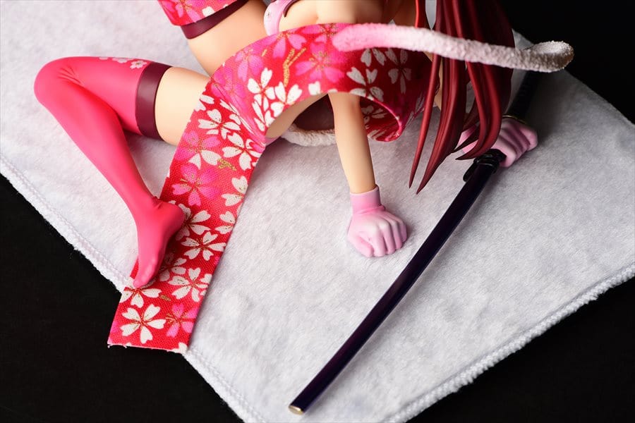 ORCATOYS Fairy Tail Erza Scarlet (Cherry Blossom Cat Gravure Style Ver.) 1/6 Scale Figure