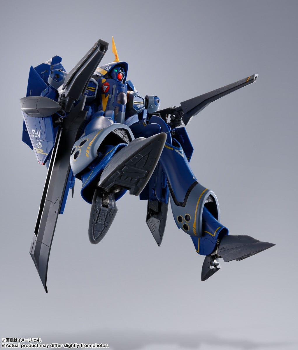 BANDAI SPIRITS Macross Plus DX Chogokin YF-21 (Guld Goa Bowman Machine)