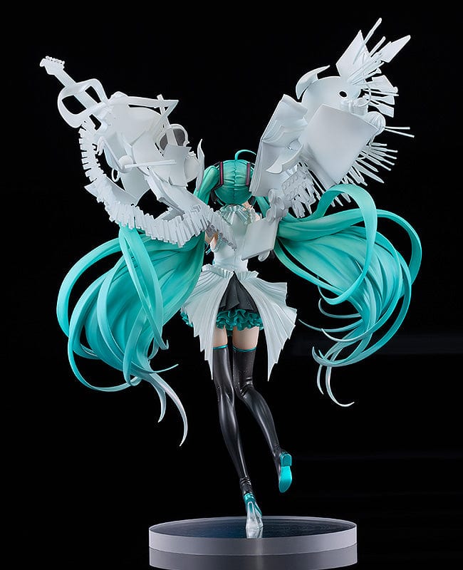 GOOD SMILE COMPANY Hatsune Miku: Happy 16th Birthday Ver.