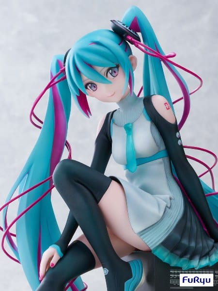 FURYU Vocaloid F:Nex Hatsune Miku x MTV 1/7 Scale Figure