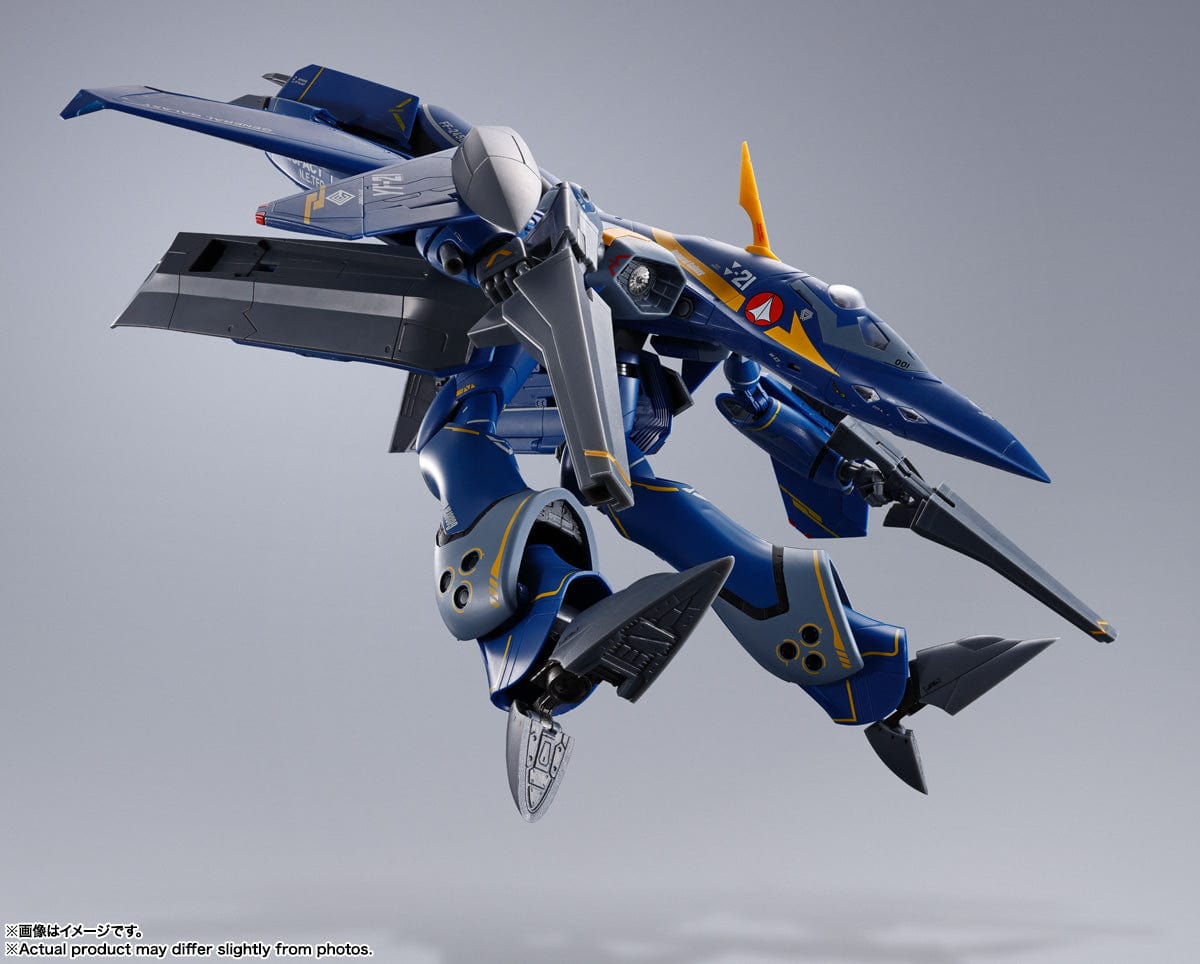 BANDAI SPIRITS Macross Plus DX Chogokin YF-21 (Guld Goa Bowman Machine)