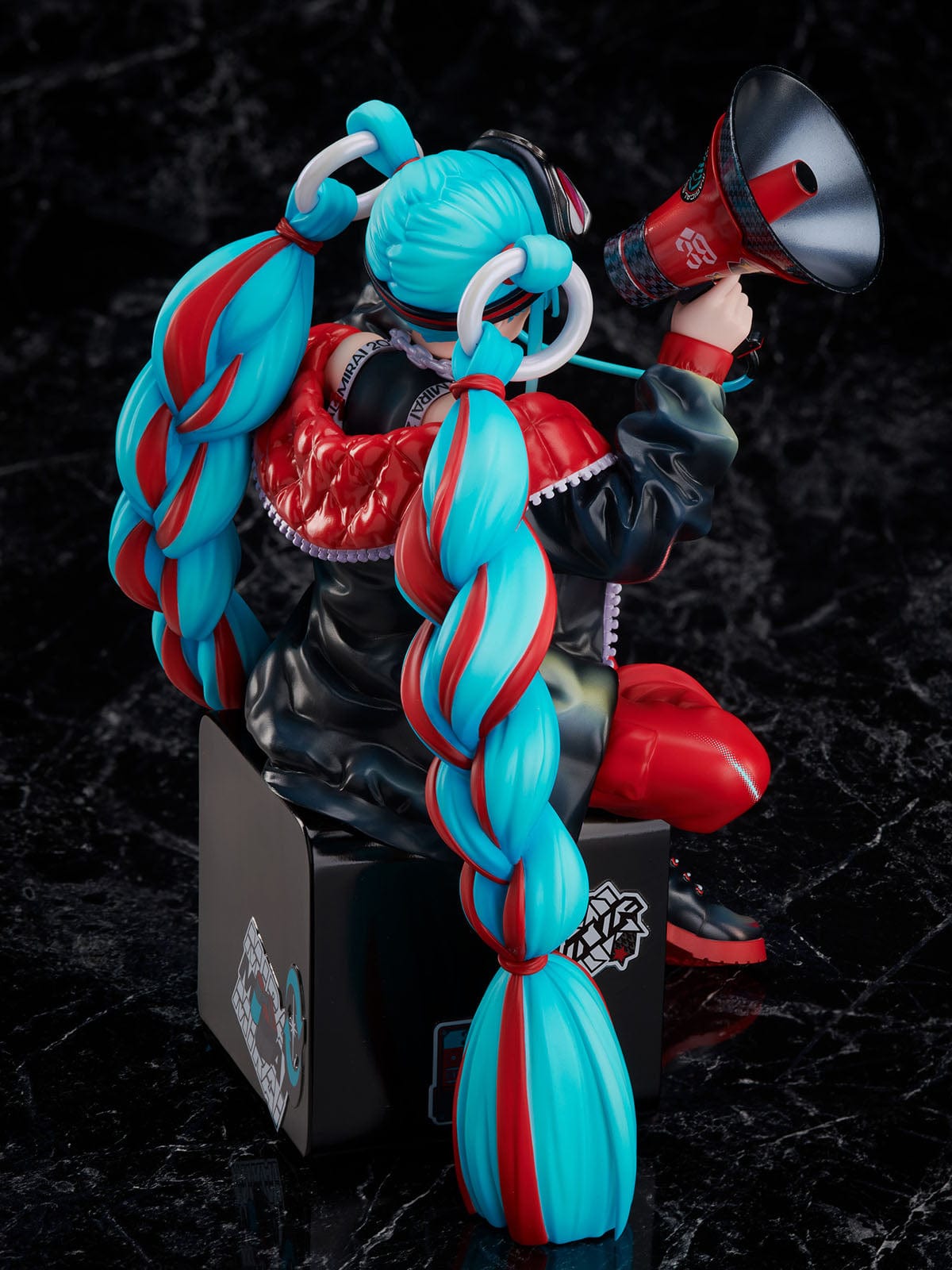 DESIGN COCO Vocaloid Hatsune Miku (Magical Mirai 2023 Ver.) 1/7 Scale Figure