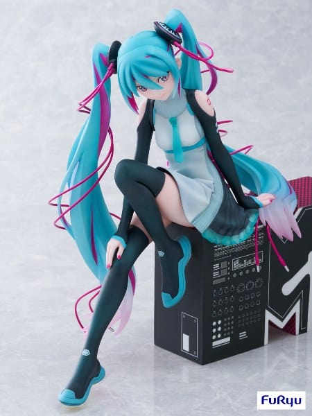 FURYU Vocaloid F:Nex Hatsune Miku x MTV 1/7 Scale Figure