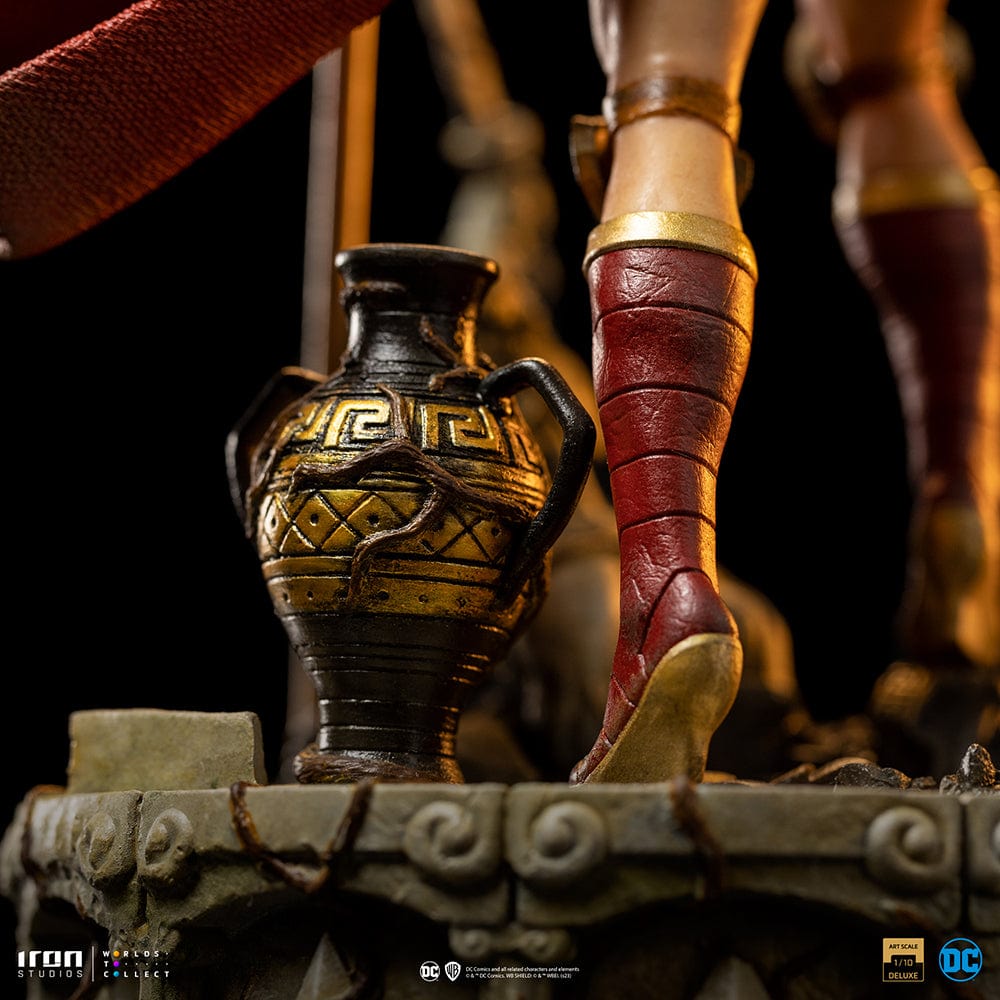 IRON STUDIOS Wonder Woman Unleashed - DC Comics - Art Scale 1/10