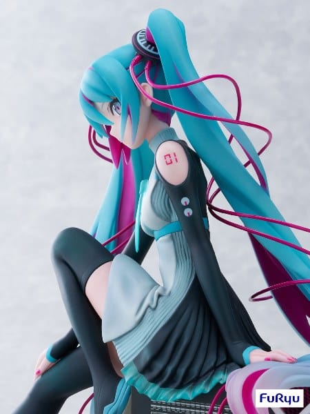 FURYU Vocaloid F:Nex Hatsune Miku x MTV 1/7 Scale Figure