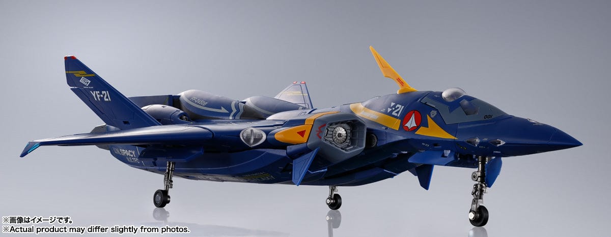 BANDAI SPIRITS Macross Plus DX Chogokin YF-21 (Guld Goa Bowman Machine)