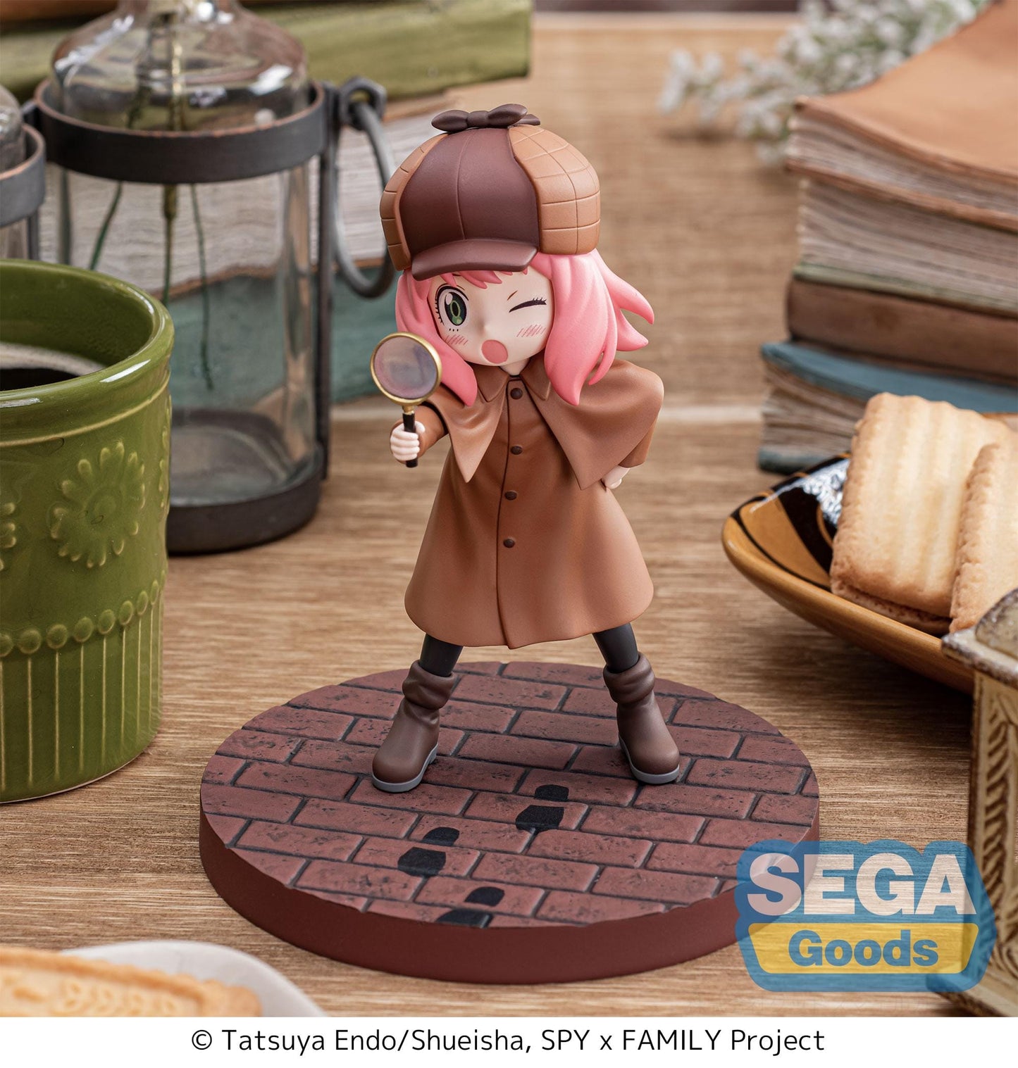 SEGA Spy x Family Luminasta Anya Forger (Playing Detective Ver.) Figure