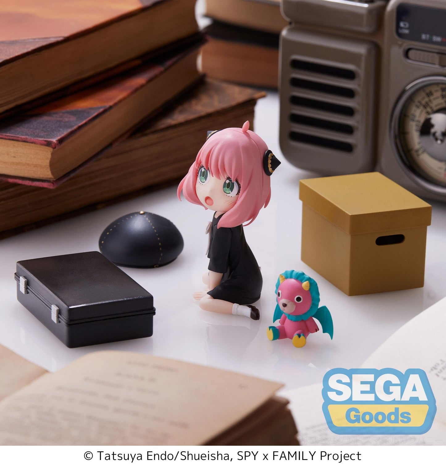 SEGA Spy x Family Luminasta - Anya Forger (Pretend Play Ver.) Figure