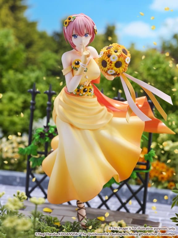 ESTREAM The Quintessential Quintuplets Ichika Nakano (Floral Dress Ver.) 1/7 Scale Shibuya Scramble Figure