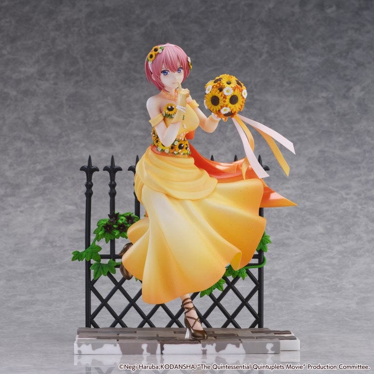 ESTREAM The Quintessential Quintuplets Ichika Nakano (Floral Dress Ver.) 1/7 Scale Shibuya Scramble Figure