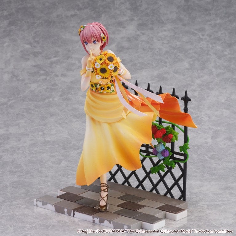 ESTREAM The Quintessential Quintuplets Ichika Nakano (Floral Dress Ver.) 1/7 Scale Shibuya Scramble Figure