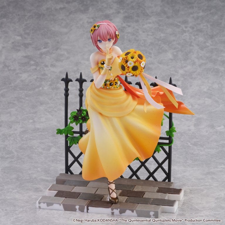 ESTREAM The Quintessential Quintuplets Ichika Nakano (Floral Dress Ver.) 1/7 Scale Shibuya Scramble Figure