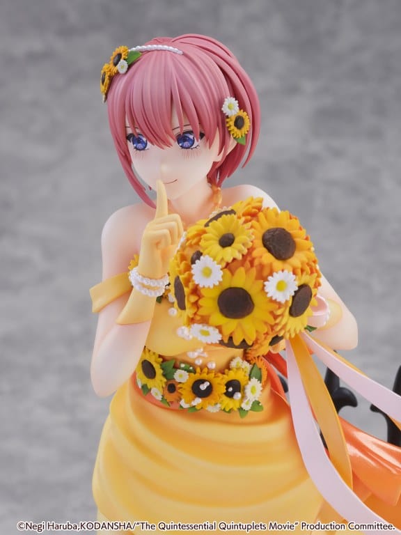 ESTREAM The Quintessential Quintuplets Ichika Nakano (Floral Dress Ver.) 1/7 Scale Shibuya Scramble Figure