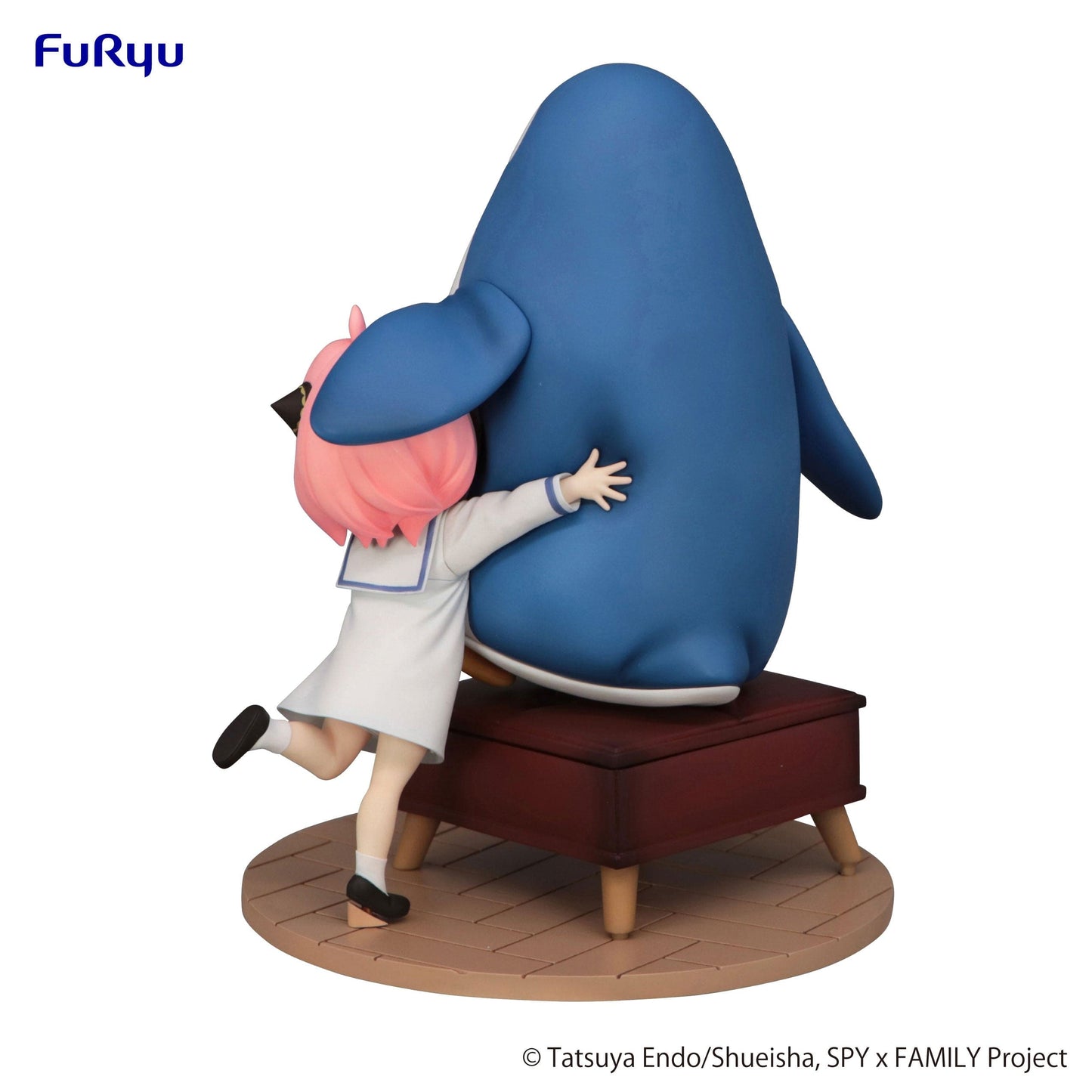 FURYU Spy x Family Anya Forger with Penguin Exceed Creative Figure