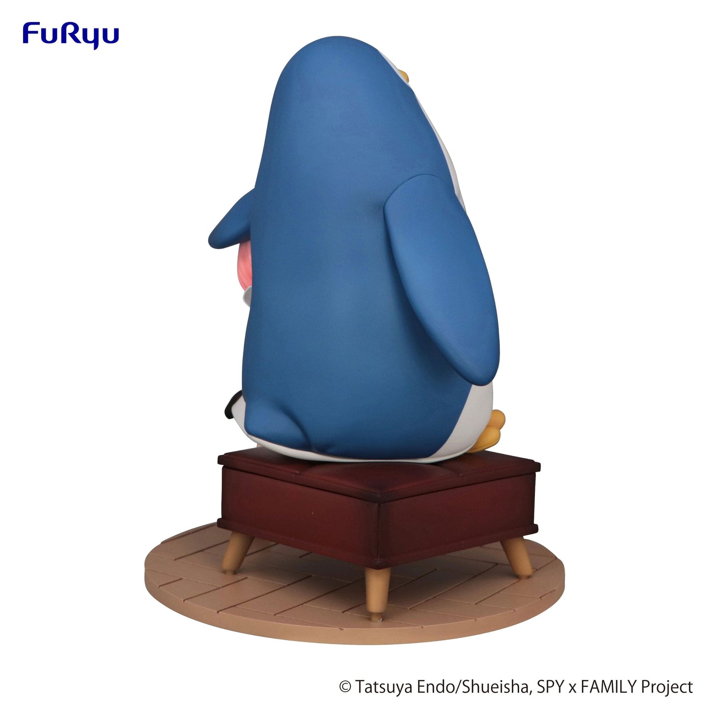 FURYU Spy x Family Anya Forger with Penguin Exceed Creative Figure