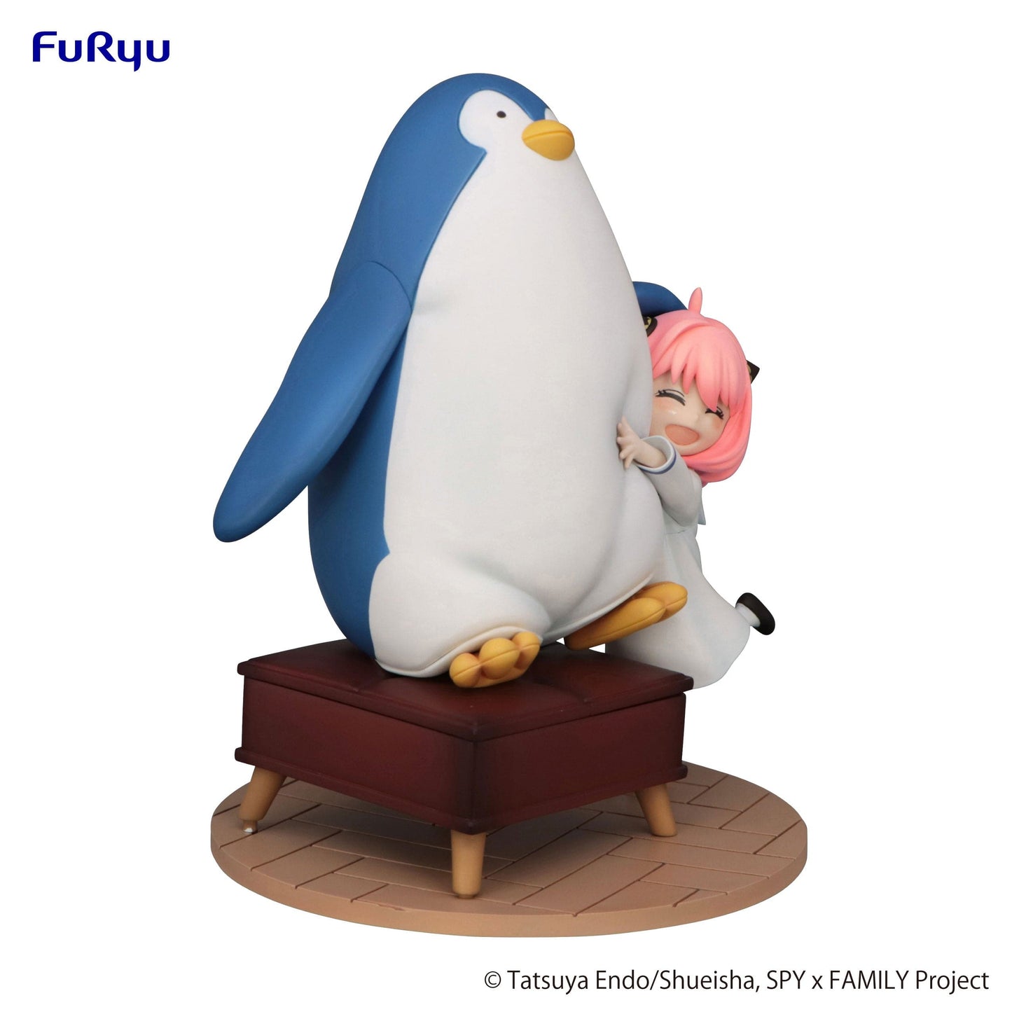 FURYU Spy x Family Anya Forger with Penguin Exceed Creative Figure