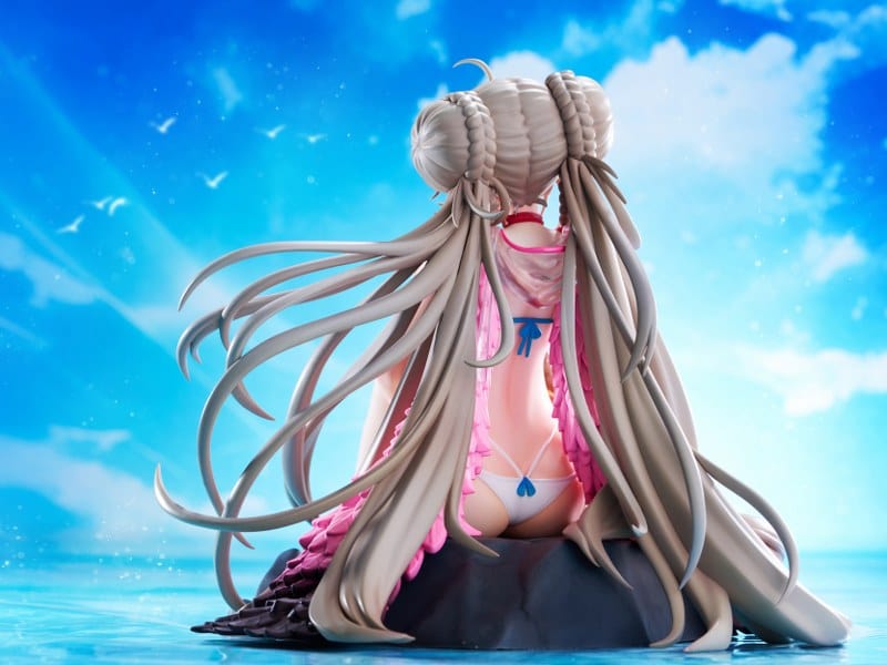 AMIAMI Azur Lane Formidable (The Lady of the Beach Ver.) 1/7 Scale Figure