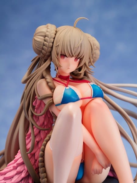 AMIAMI Azur Lane Formidable (The Lady of the Beach Ver.) 1/7 Scale Figure