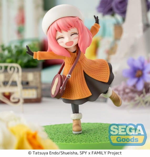 SEGA Spy x Family Luminasta Anya Forger (Family Outing Ver.2)