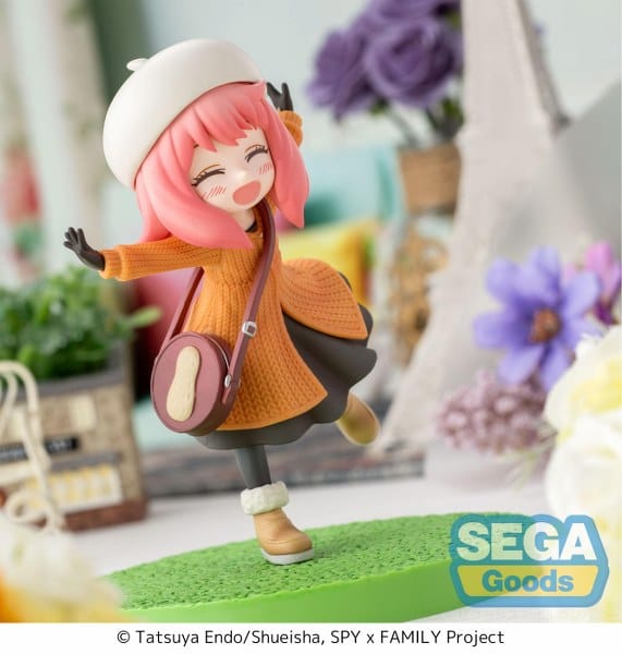 SEGA Spy x Family Luminasta Anya Forger (Family Outing Ver.2)