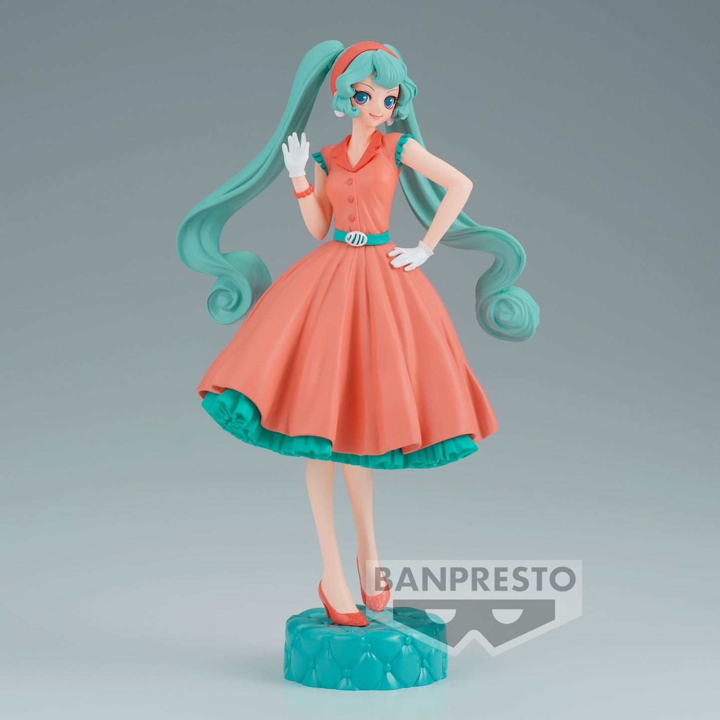 BANPRESTO Hatsune Miku World Journey Vol.1 - Hatsune Miku Figure