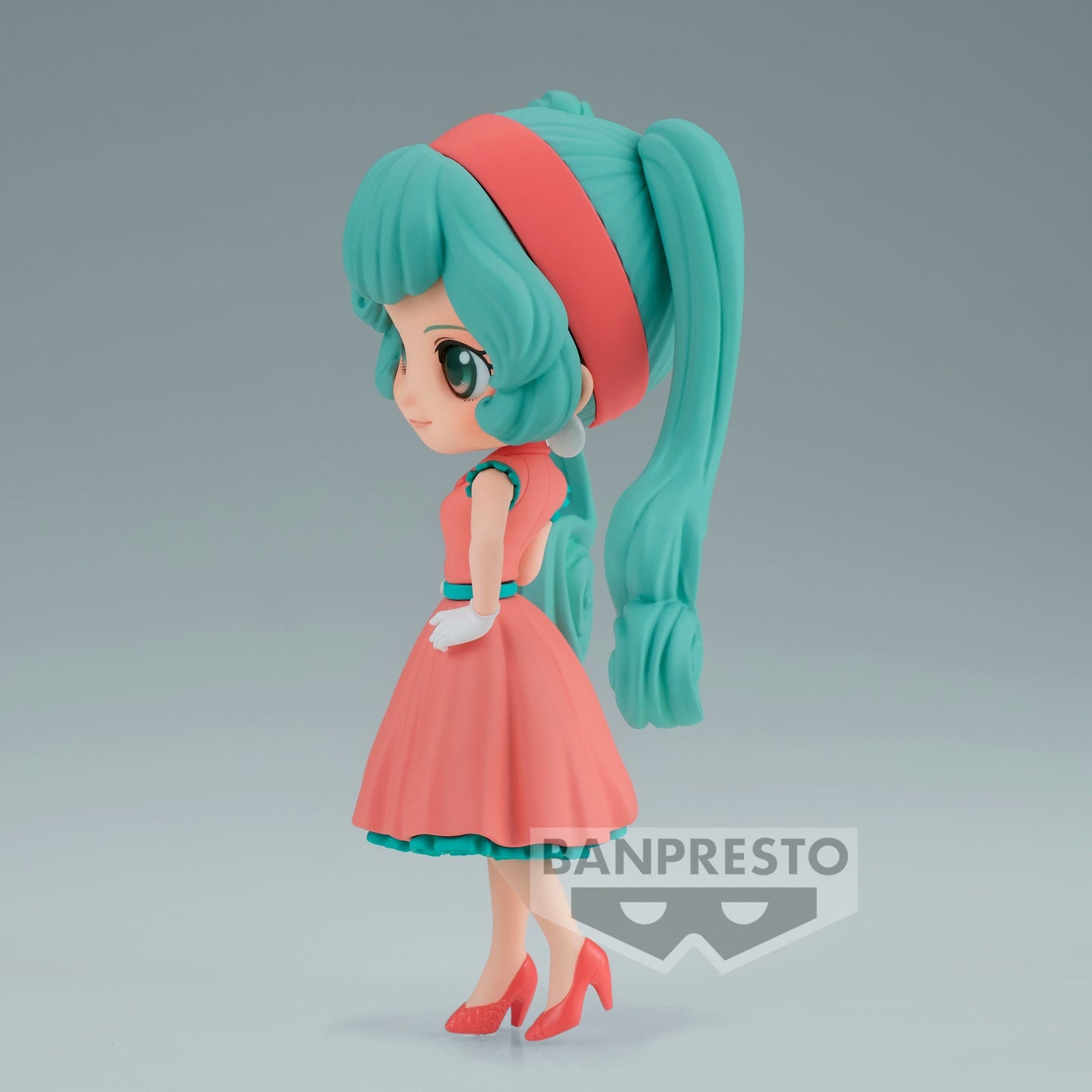 BANPRESTO Hatsune Miku Q Posket World Journey Vol.1 - Hatsune Miku Figure