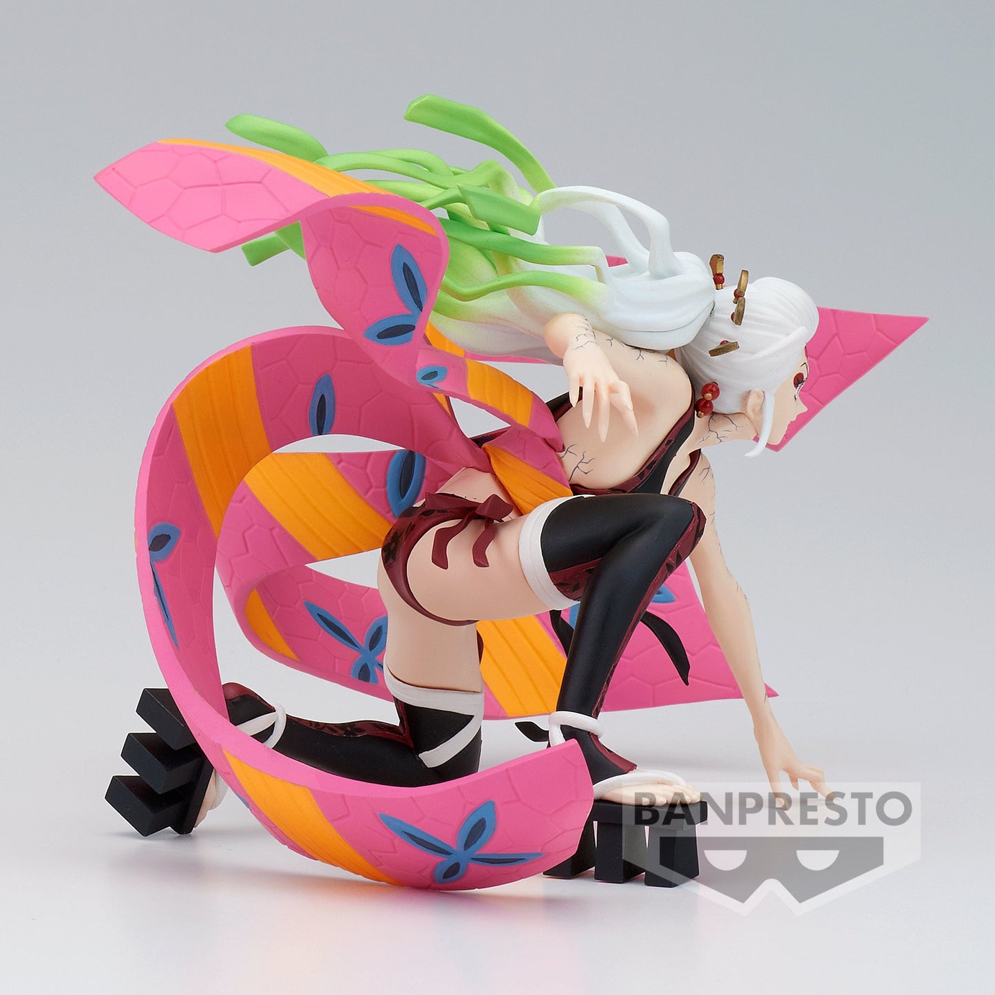 BANPRESTO Demon Slayer: Kimetsu No Yaiba Vibration Stars - Daki Figure (Ver.B)