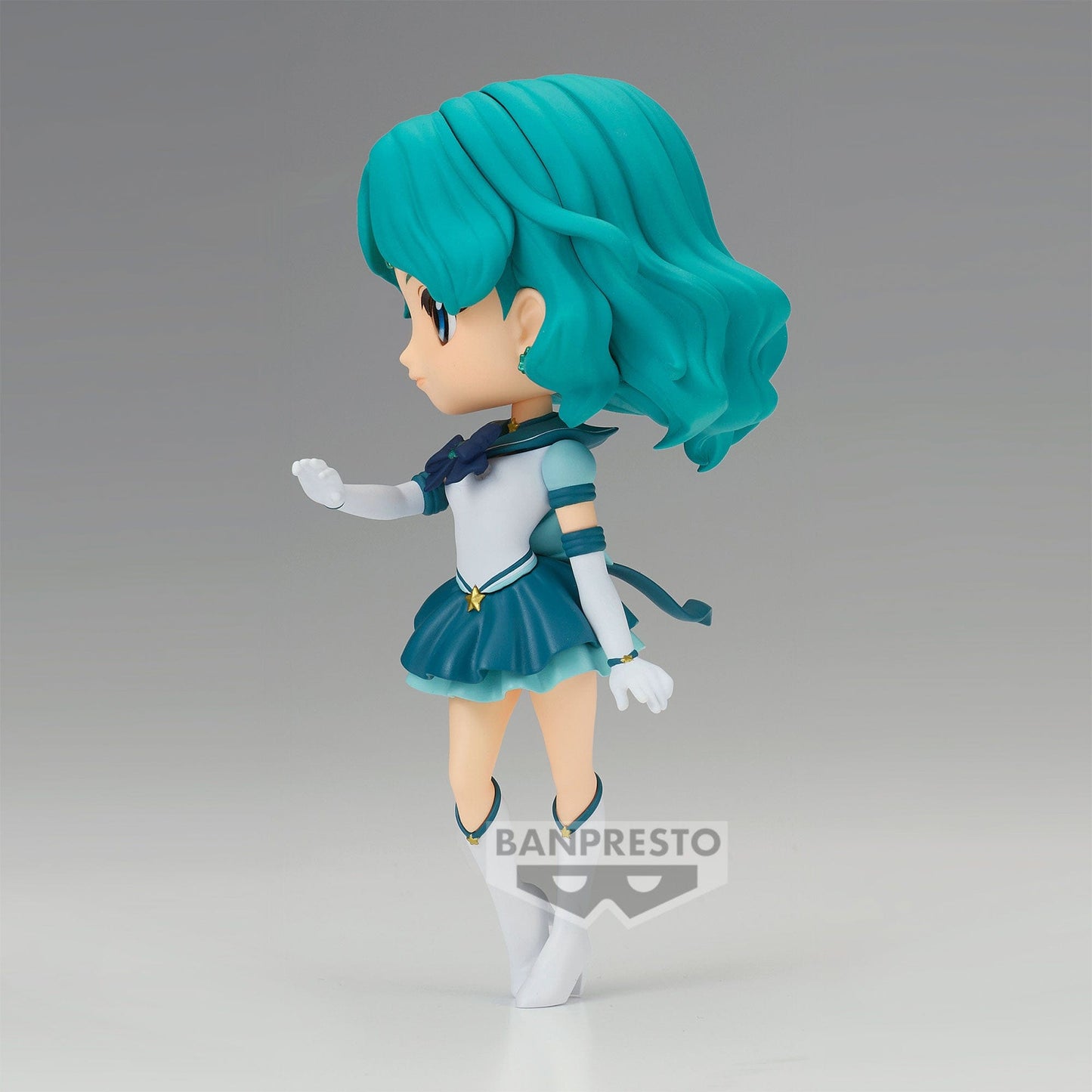 BANPRESTO Pretty Guardian Sailor Moon Cosmos: The Movie Q Posket - Eternal Sailor Neptune Figure (Ver.A)