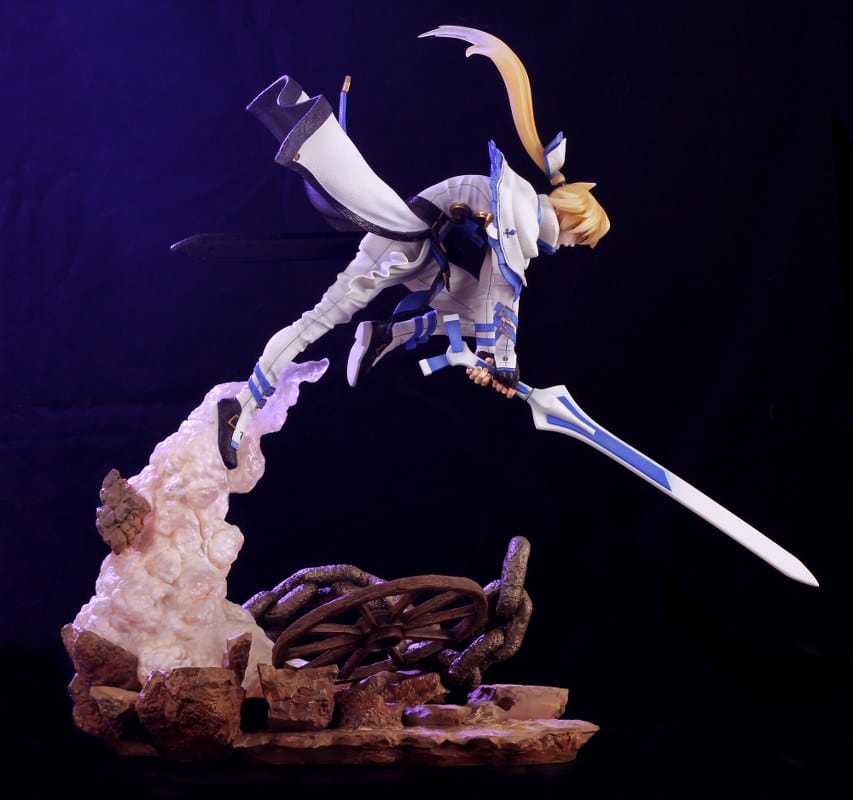 KINETIQUETTES KY KISKE – THE HOLY KNIGHT (1/7 Scale)