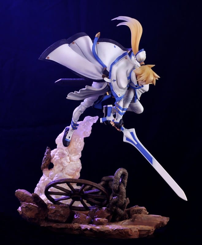 KINETIQUETTES KY KISKE – THE HOLY KNIGHT (1/7 Scale)