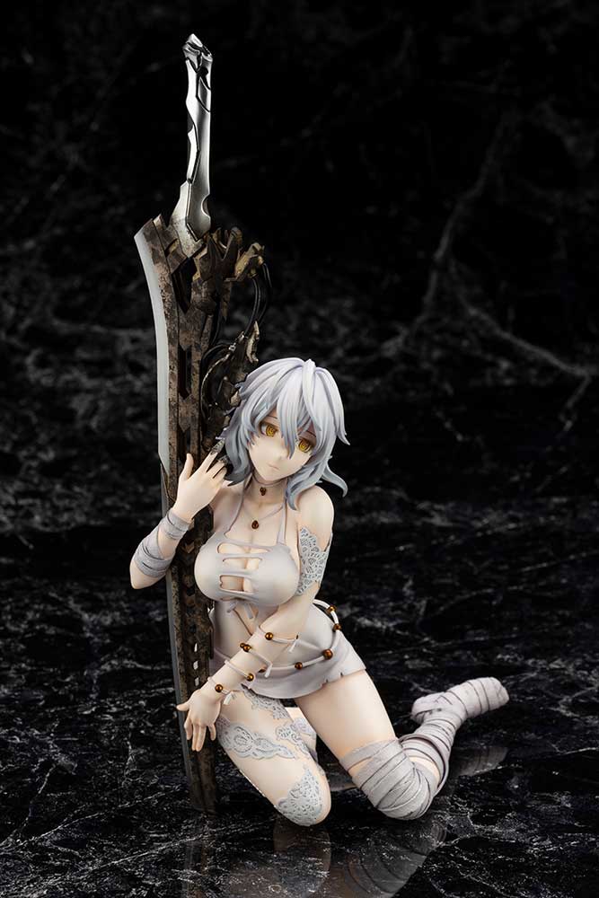 KOTOBUKIYA ARTFX J Io cuddling the sword