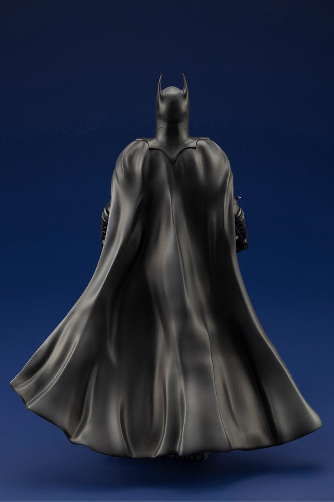 KOTOBUKIYA THE FLASH MOVIE BATMAN ARTFX STATUE