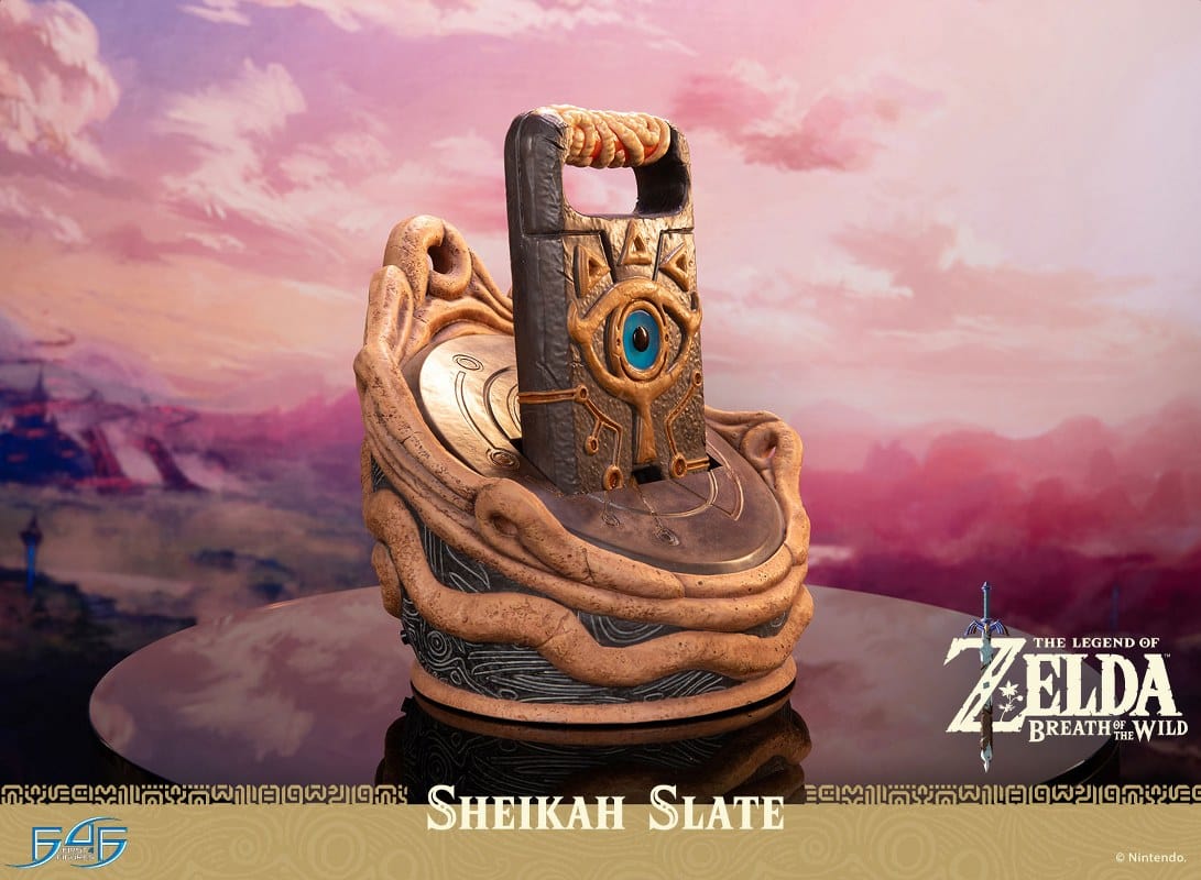 FIRST 4 FIGURES The Legend of Zelda: Breath of the Wild Sheikah Slate Limited Edition Statue