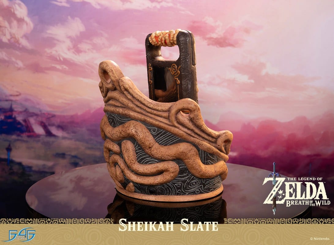 FIRST 4 FIGURES The Legend of Zelda: Breath of the Wild Sheikah Slate Limited Edition Statue