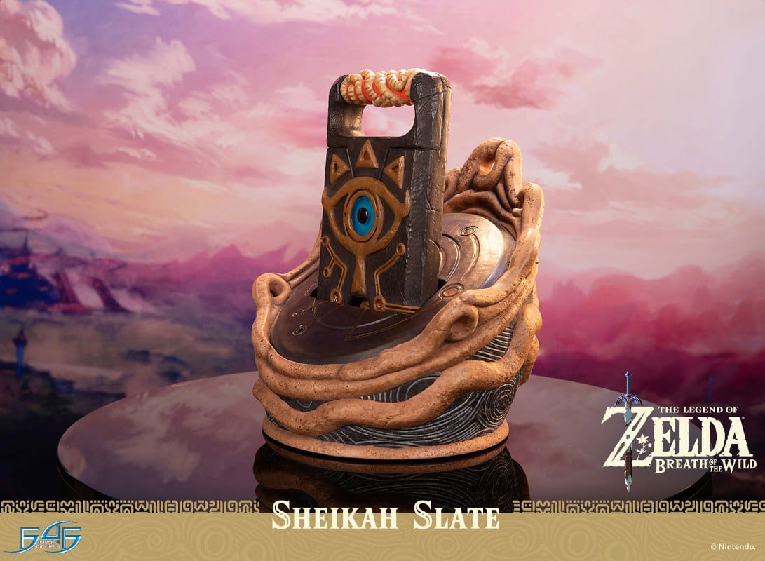 FIRST 4 FIGURES The Legend of Zelda: Breath of the Wild Sheikah Slate Limited Edition Statue