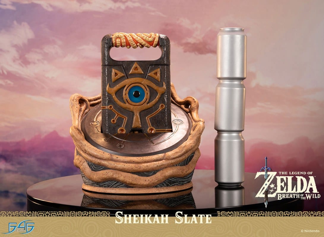 FIRST 4 FIGURES The Legend of Zelda: Breath of the Wild Sheikah Slate Limited Edition Statue