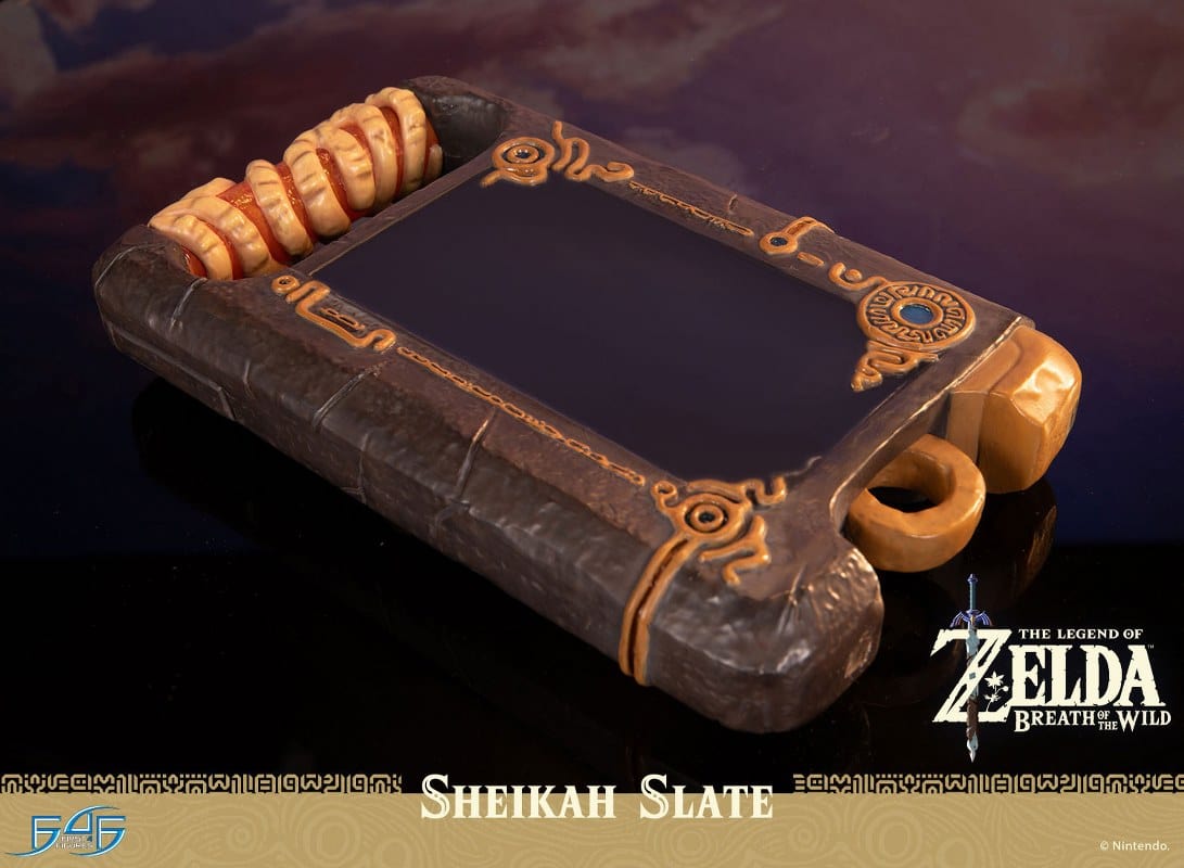 FIRST 4 FIGURES The Legend of Zelda: Breath of the Wild Sheikah Slate Limited Edition Statue