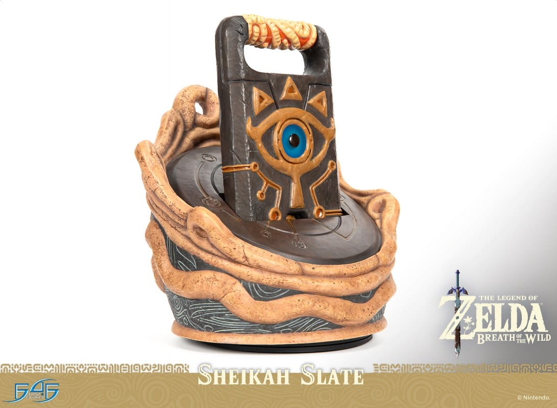 FIRST 4 FIGURES The Legend of Zelda: Breath of the Wild Sheikah Slate Limited Edition Statue