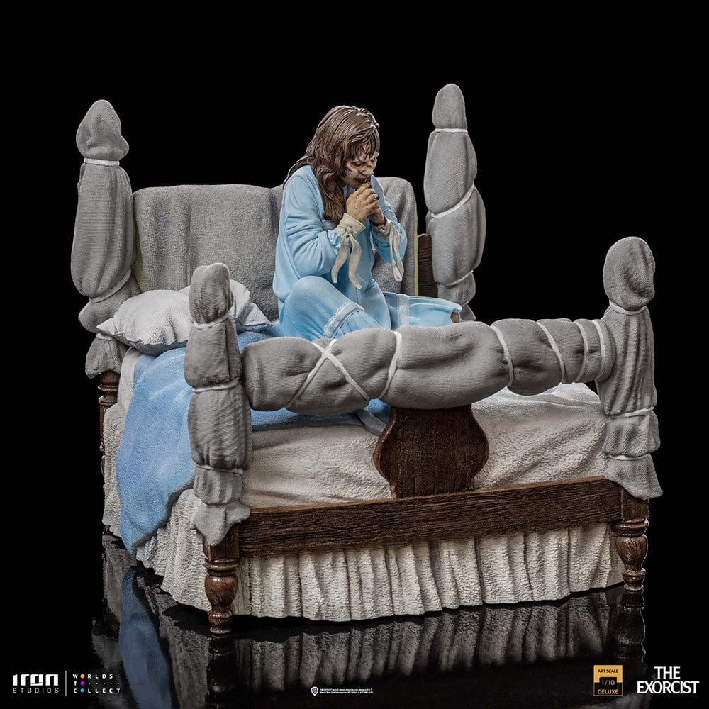 IRON STUDIOS The Exorcist Possessed Regan McNeil Art Scale 1/10