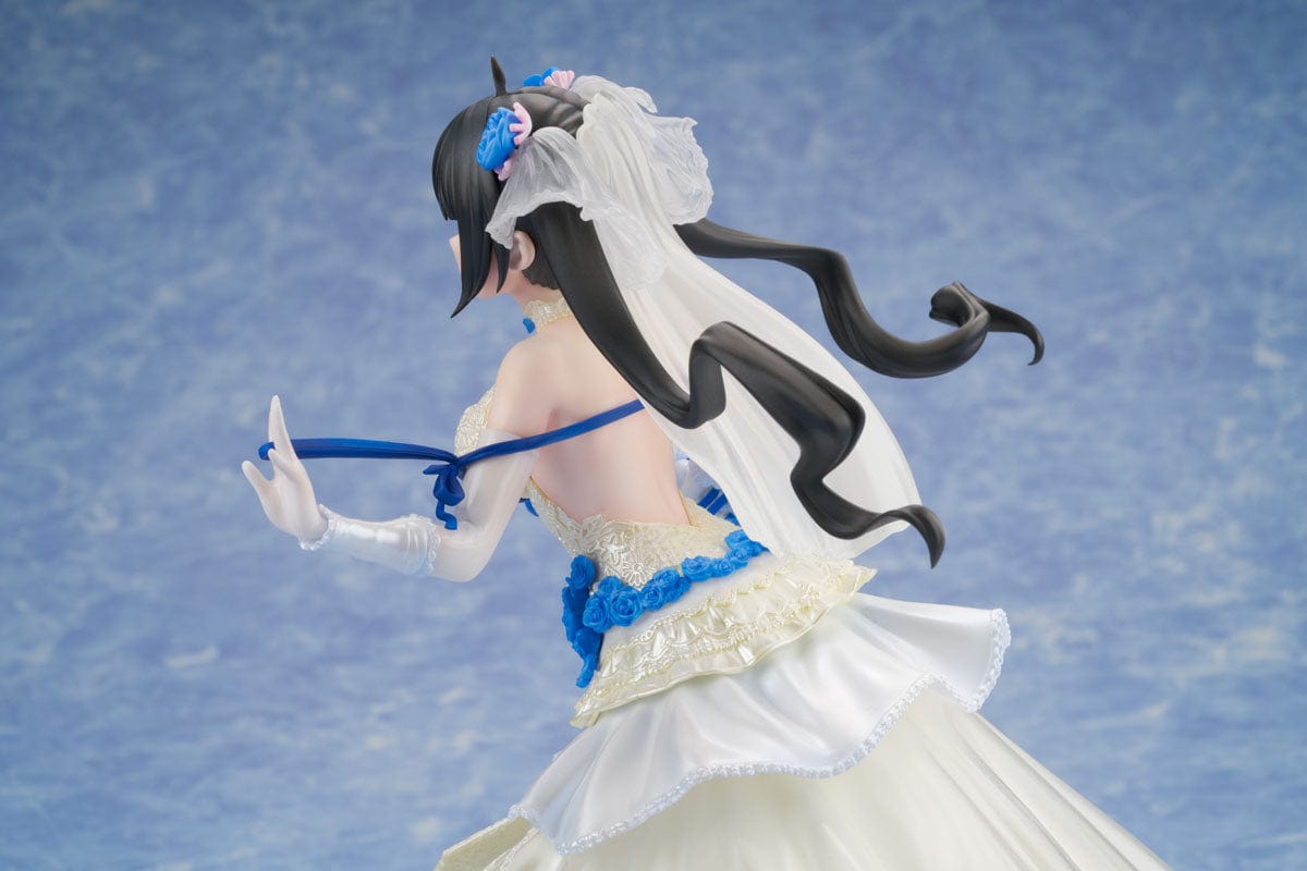 FURYU Is It Wrong to Try to Pick Up Girls in a Dungeon? Hestia: Wedding Dress Ver. 1/7 Scale Figure