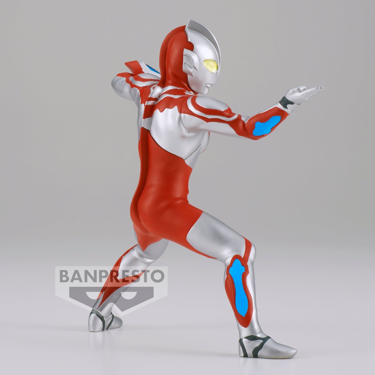 BANPRESTO Ultra Galaxy Fight Ultraman Ribut Hero's Brave Statue Figure