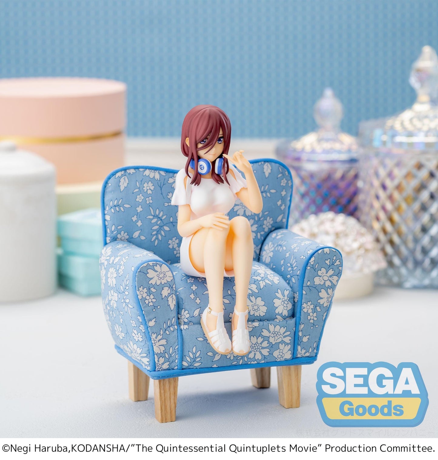 SEGA The Quintessential Quintuplets Miku Nakano Premium Perching Figure