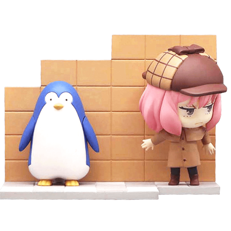 FURYU Spy x Family Anya & Penguin Hold Figure