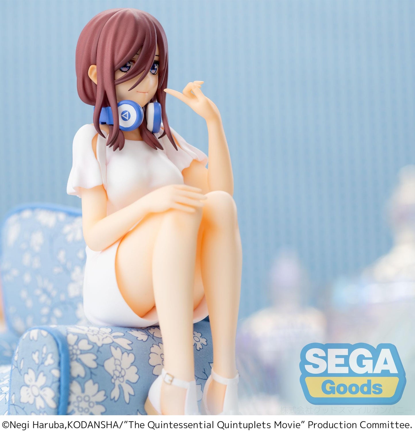 SEGA The Quintessential Quintuplets Miku Nakano Premium Perching Figure